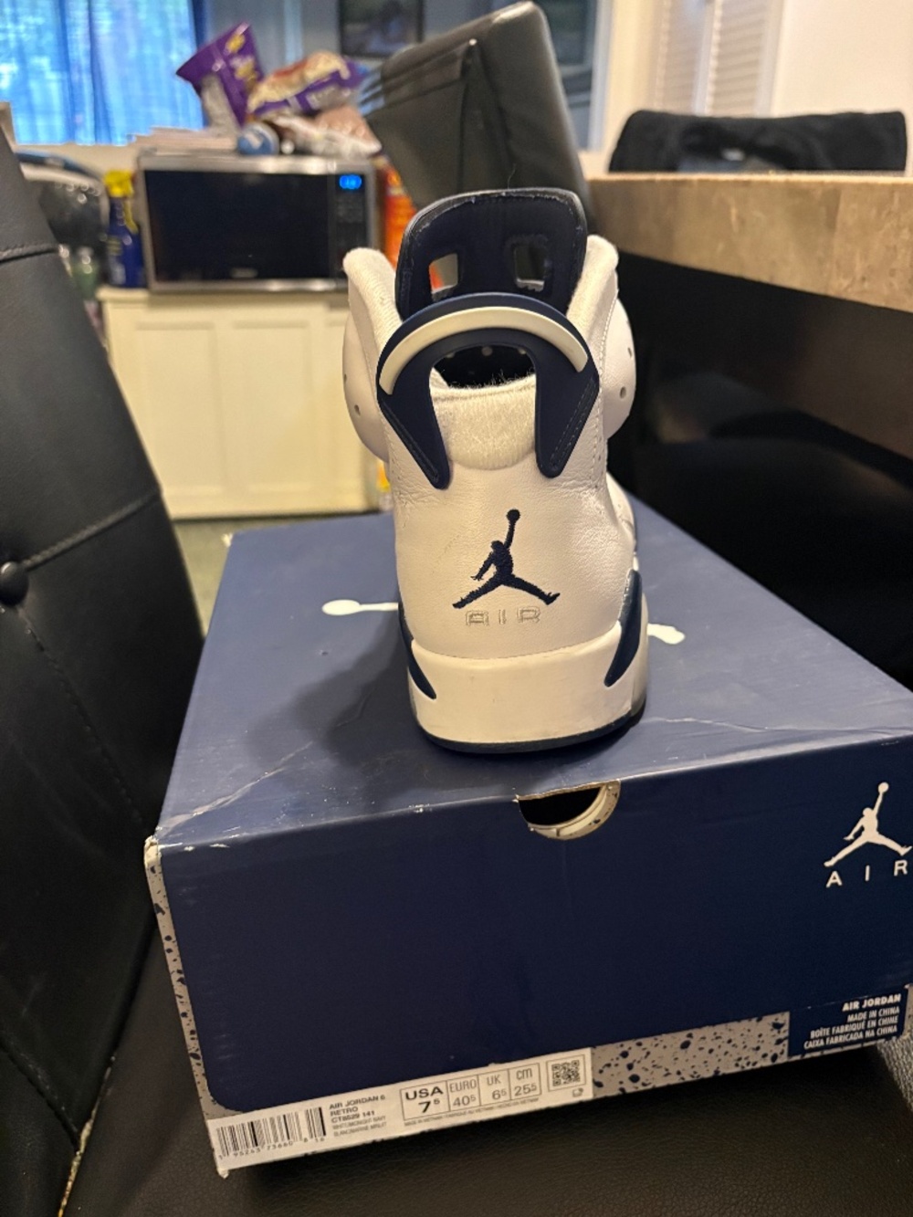 Air Jordan six retros